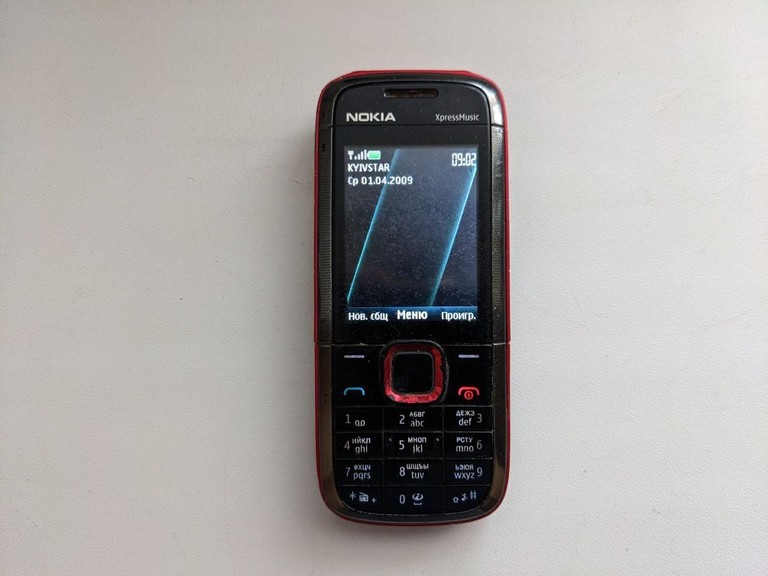 Дешево Nokia 5130c з ломбарду