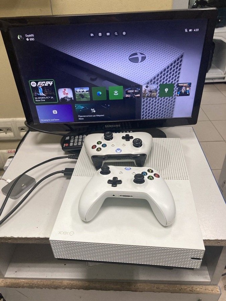 Оголошення Microsoft Xbox One S 1TB Б/У