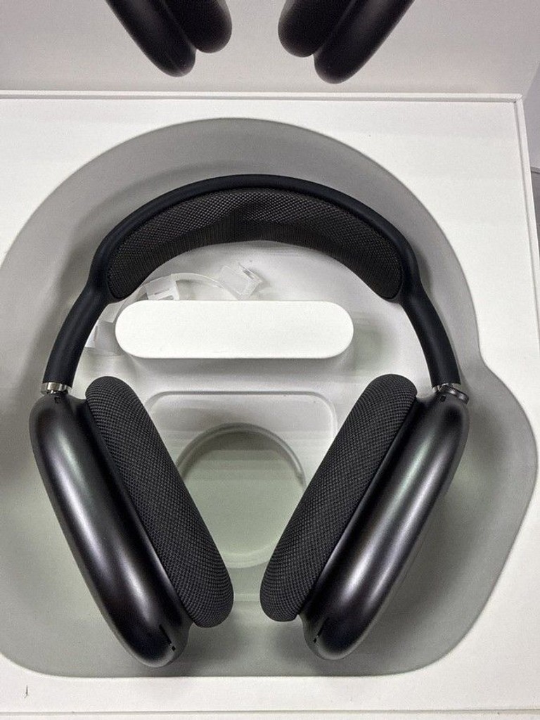 Дешево Apple airpods max з ломбарду