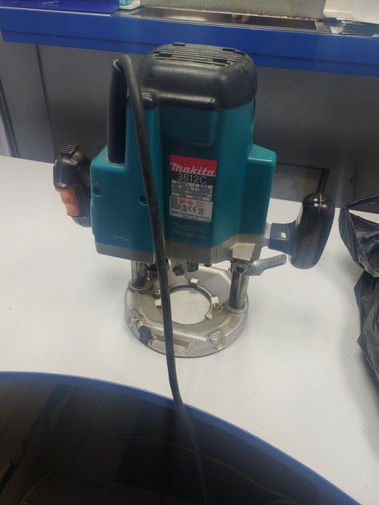 Купить Makita 3612c Б/У