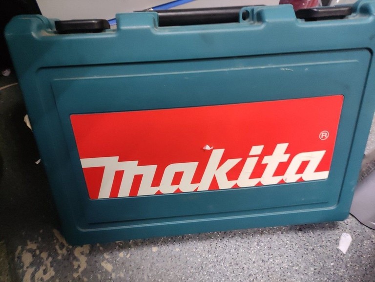 Оголошення Makita HR1830 Б/У