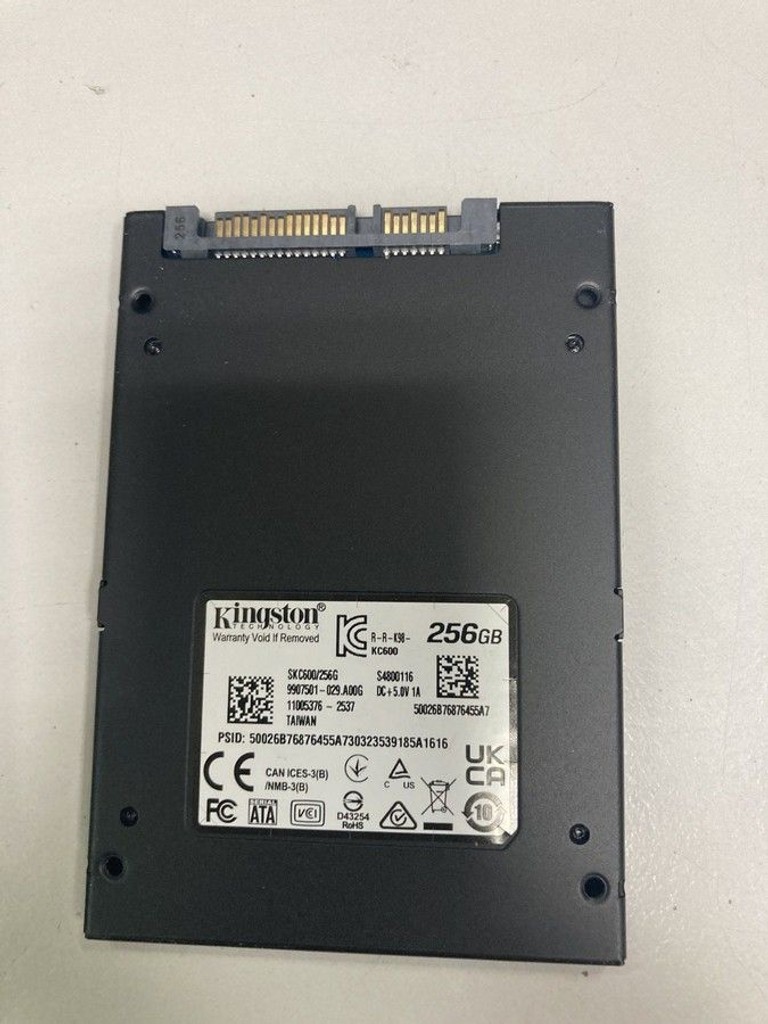 Дешево Kingston kc600 256 gb з ломбарду