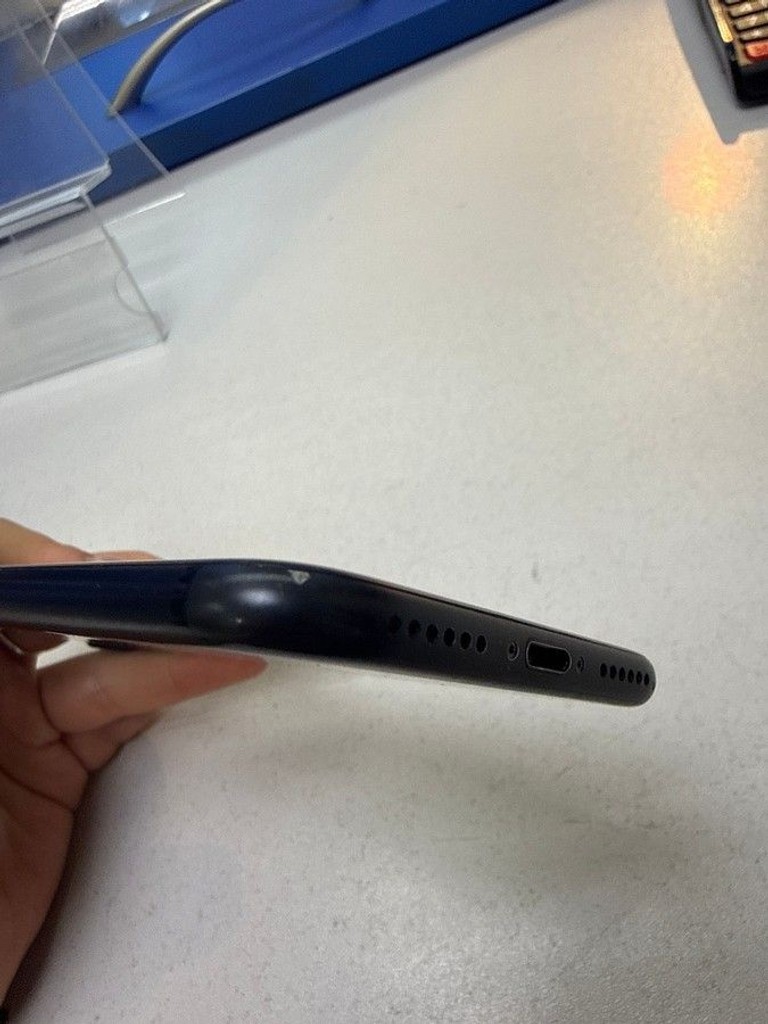 Apple iphone 7 32gb Код:01-201053410. Зображення 6