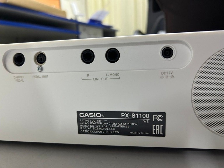 Дешево Casio PX-S1100 з ломбарду