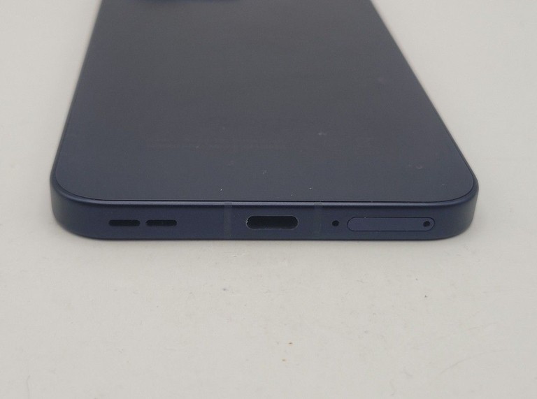 Розпродаж Oppo reno13 5g 12/256gb, продавець Техноскарб