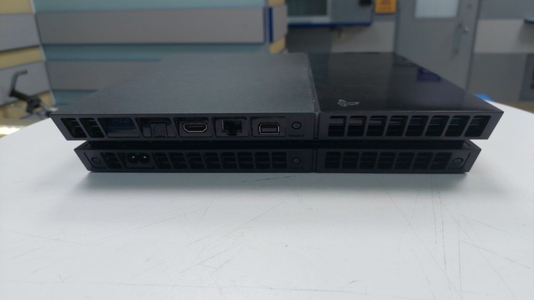 Дешево Sony playstation 4 500gb з ломбарду