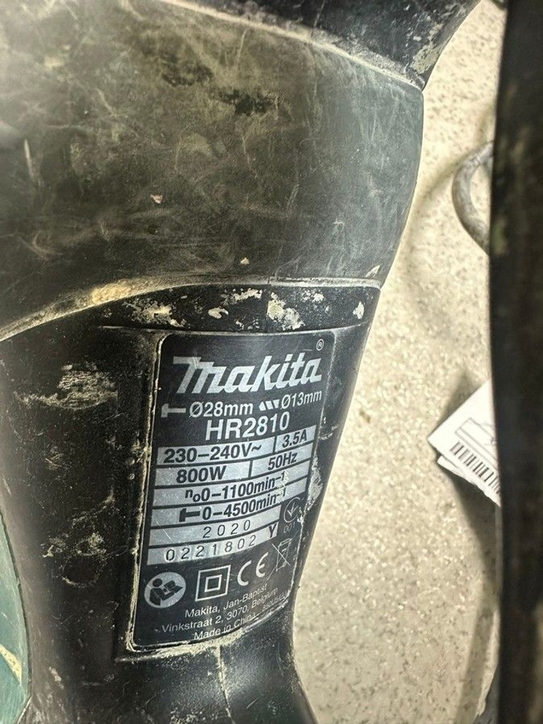 Дешево Makita HR2810 з ломбарду