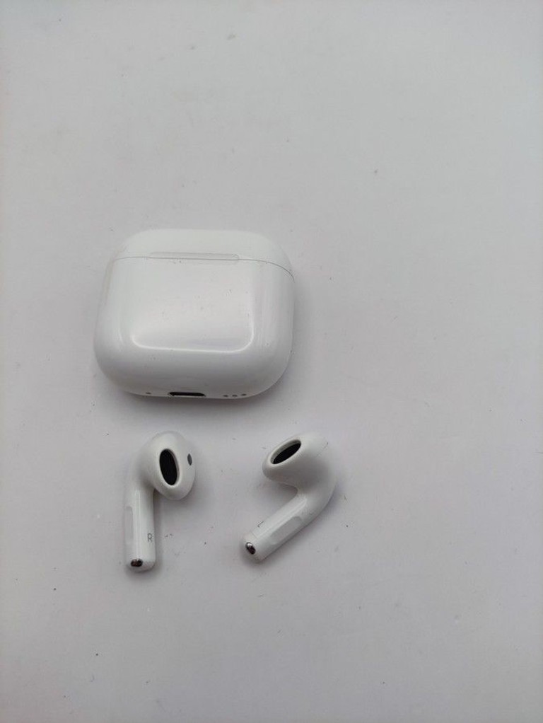 Розпродаж Apple airpods 4 with active noise cancellation, продавець Техноскарб