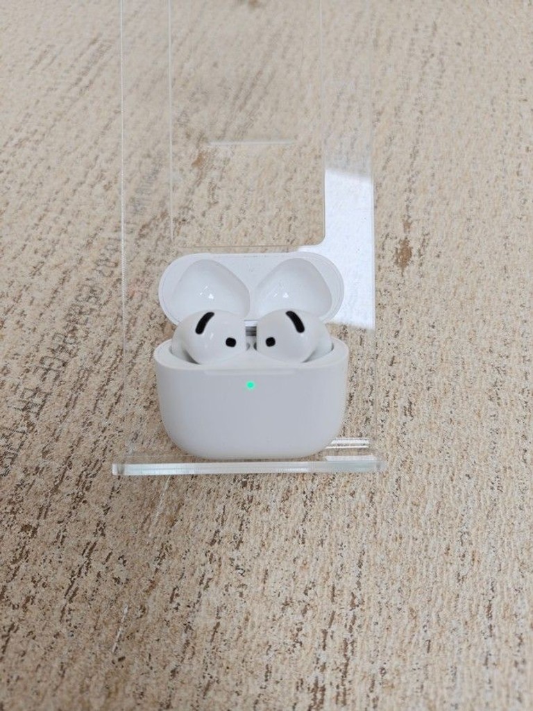 Дешиво Apple airpods 4 с ломбарда