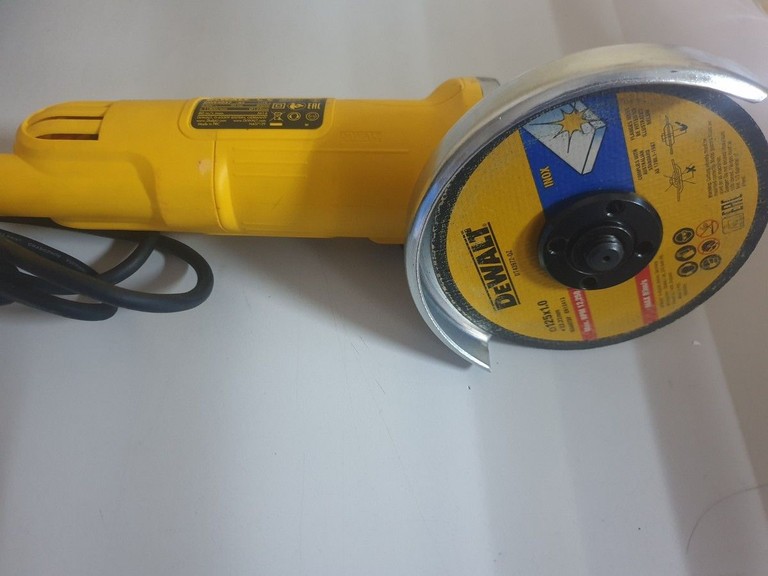 Объявление Dewalt DWE4057 Б/У