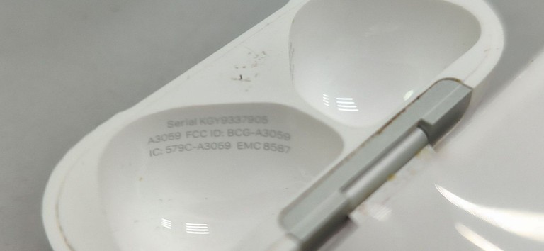 Apple airpods 4 with active noise cancellation Код:01-201130311. Зображення 6
