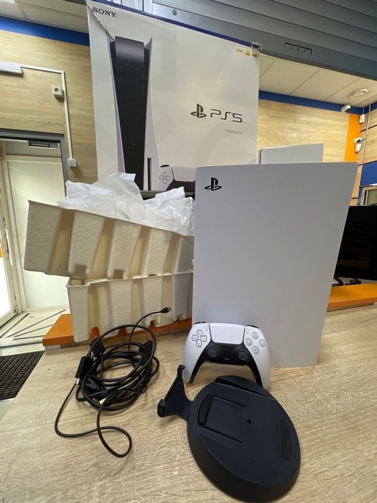 Купити Sony PlayStation 5 825GB Б/У