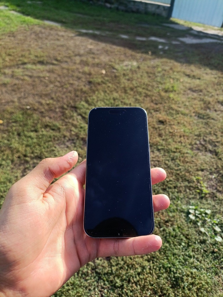 Дешево Apple iPhone 15 Pro 256GB Natural Titanium (MTV53) з ломбарду
