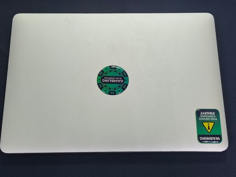Купити Apple a2338 macbook pro 13,3" m1 8-gpu/ ram8gb/ ssd256gb/ retina, truetone, touch bar Б/У