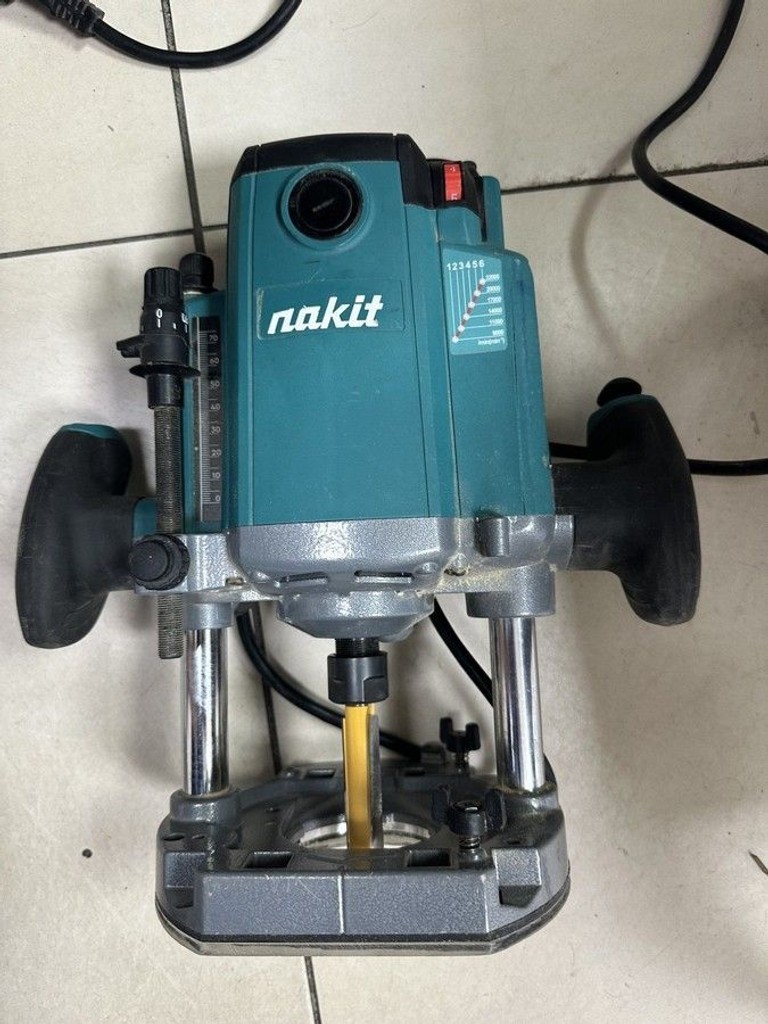 Оголошення Makita (Копія) rp2301fc Б/У