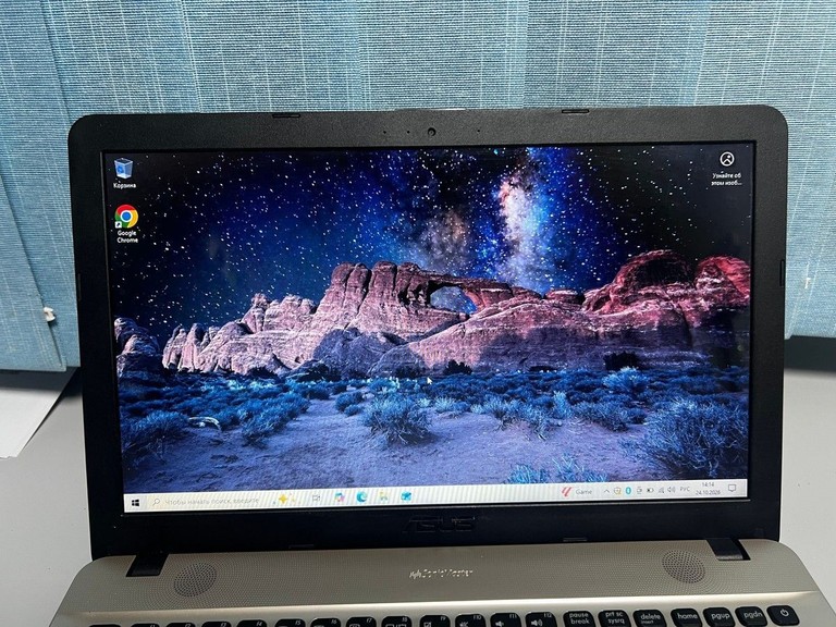 Объявление Asus 15/pentium n4200 ddr3/4gb ddr3/hdd 500 gb/ssd *відсутній/*інтегрована Б/У
