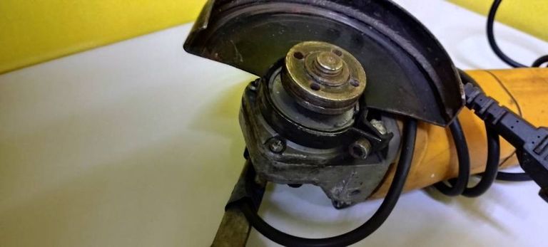 Дешево Einhell bws 125/850-1 з ломбарду