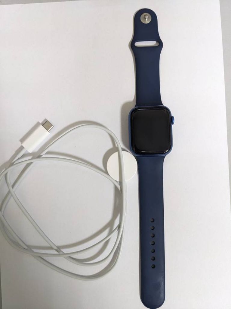 Apple watch series 7 gps 45mm aluminum case with sport band