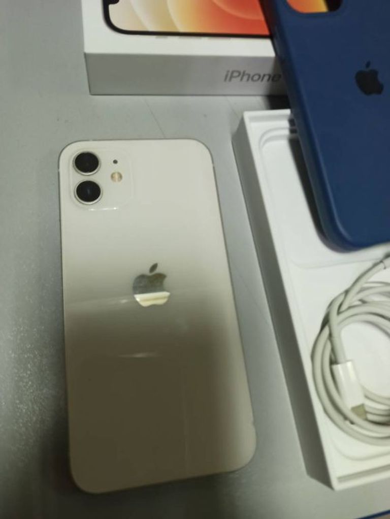 Apple iPhone 12 64GB (PRODUCT)RED Код:01-18604996. Зображення 6