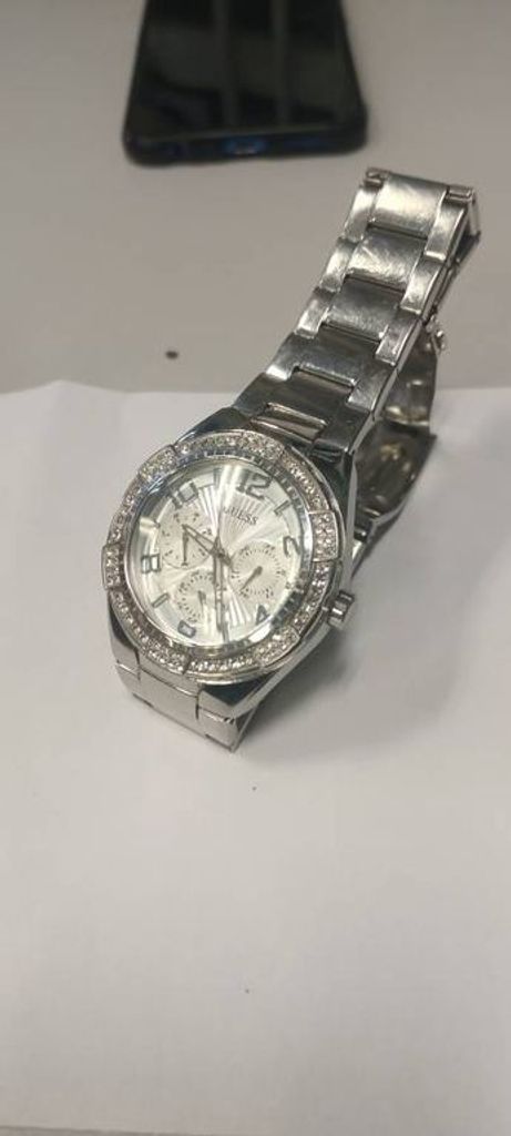 Guess W0729L1