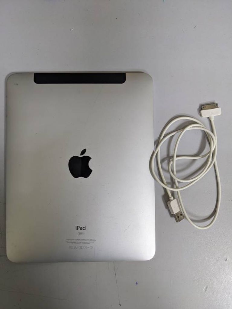 Apple ipad 1 wifi a1337 32gb 3g