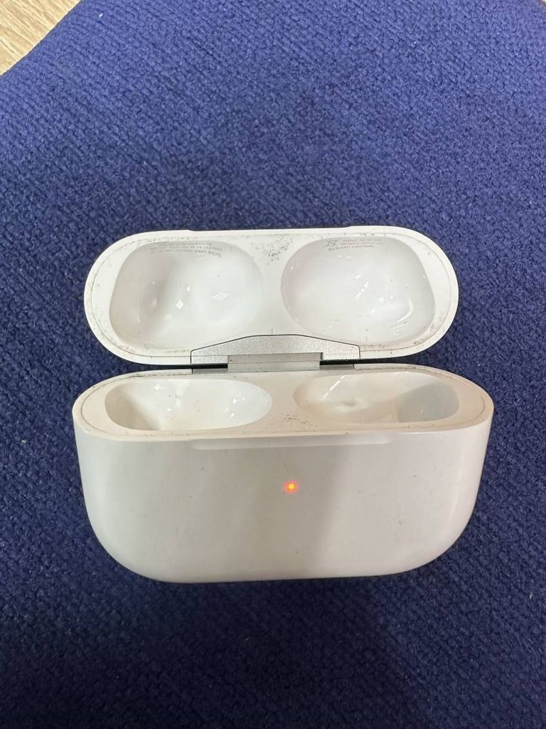 Apple AirPods Pro 2nd generation (MQD83)