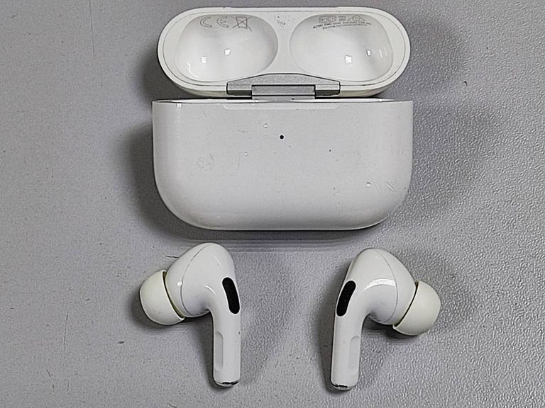 Apple AirPods Pro (MWP22)