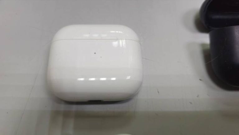 Apple airpods 3rd generation