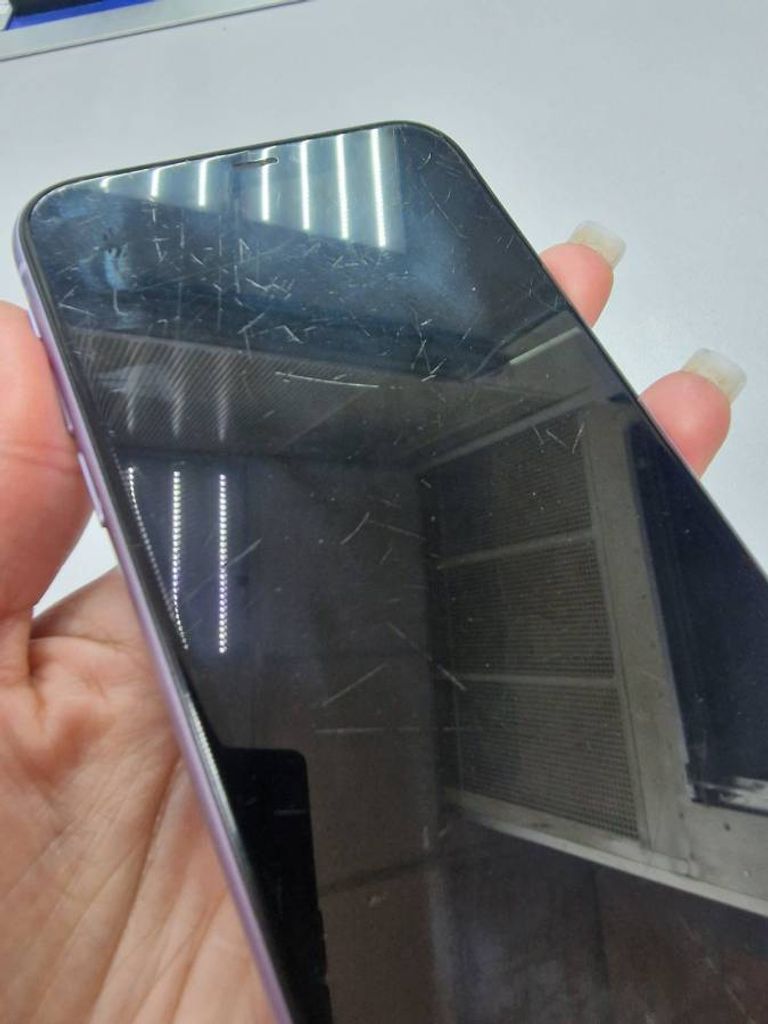 Розпродаж Apple iphone 11 64gb, продавець Техноскарб