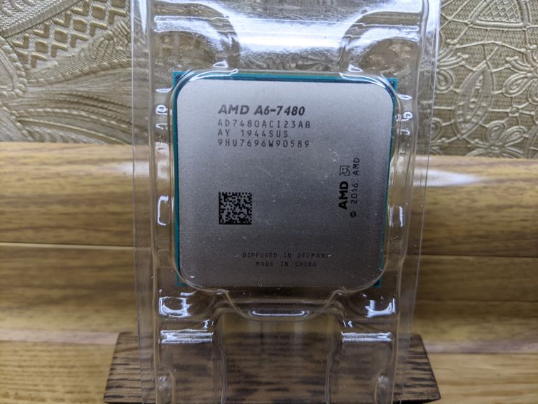 Дешево AMD A6-7480 (AD7480ACABBOX) з ломбарду