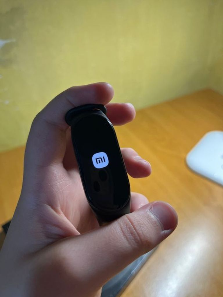 Купити Xiaomi Mi Smart Band 7 Black (BHR6008GL/BHR6007CN) Б/У