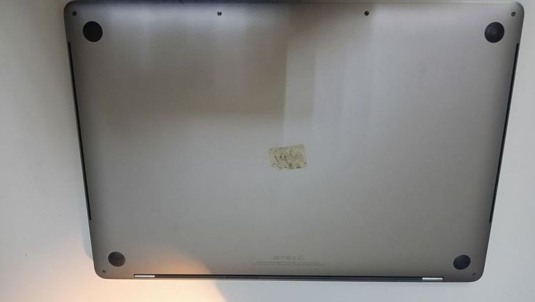 Apple macbook pro/a1990/ core i7 2,2ghz/ ram16gb/ ssd256gb/ amd pro 555x 4gb/ retina, touch bar Код:01-200564935. Изображение 5