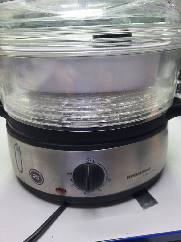 Дешево Redmond rst-m1103 з ломбарду