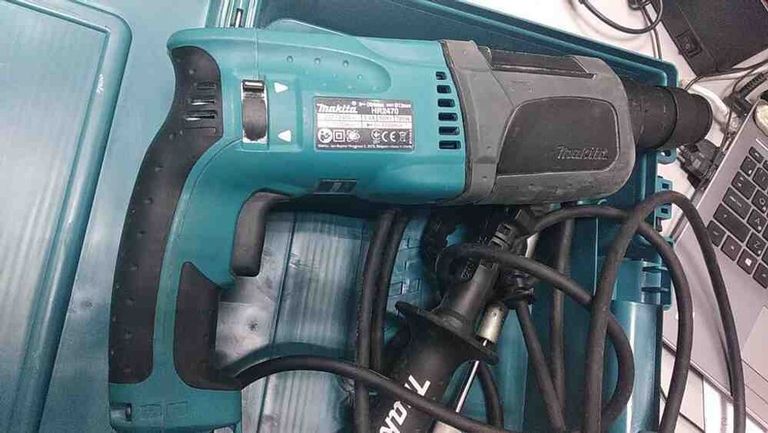 Makita HR2470