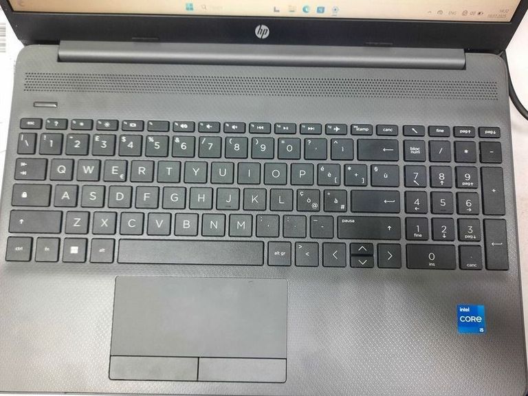 Оголошення Hp 15/core i5-1235u ddr5/16gb ddr5/hdd *відсутній/ssd 512 gb/*інтегрована Б/У