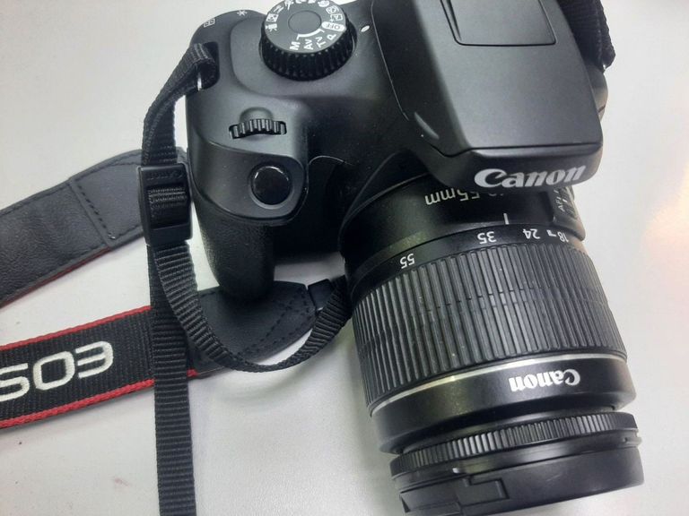 Дешево Canon eos 4000d ef-s 18-55 1:3.5-5.6 iii з ломбарду