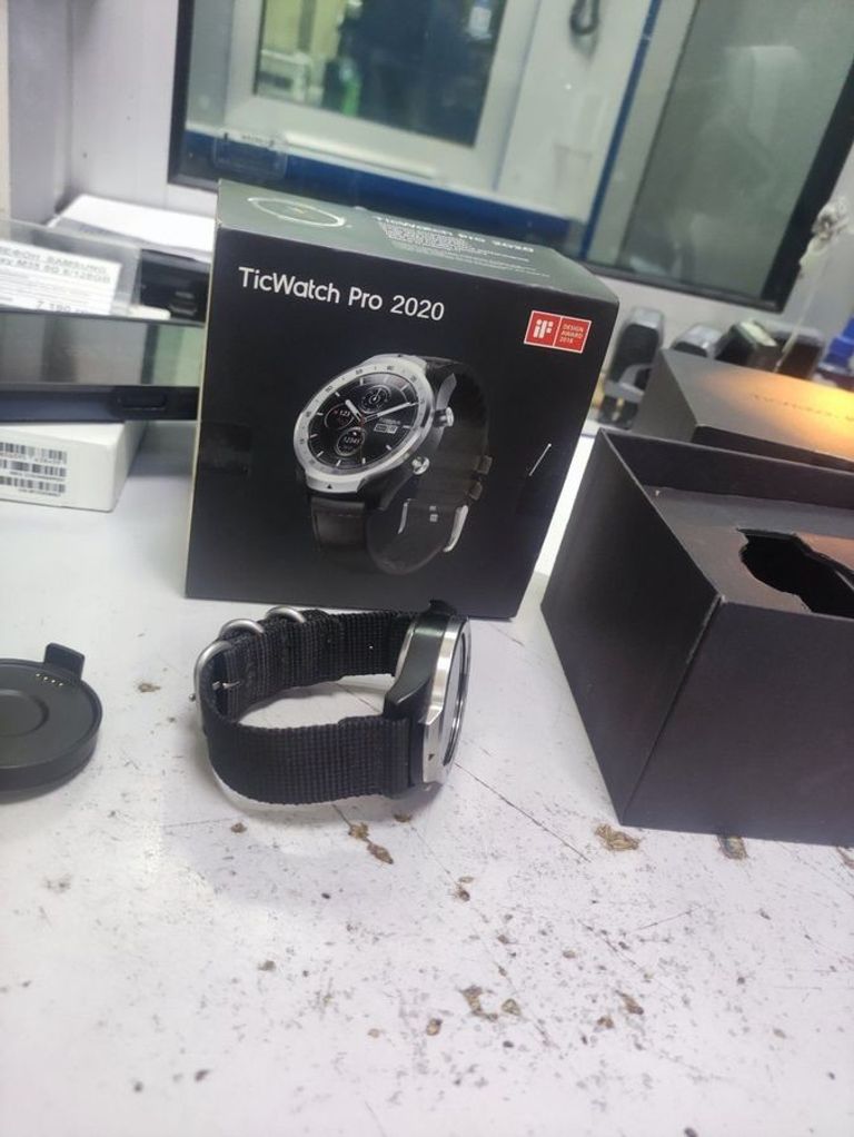 Оголошення Ticwatch Pro 2020 Б/У