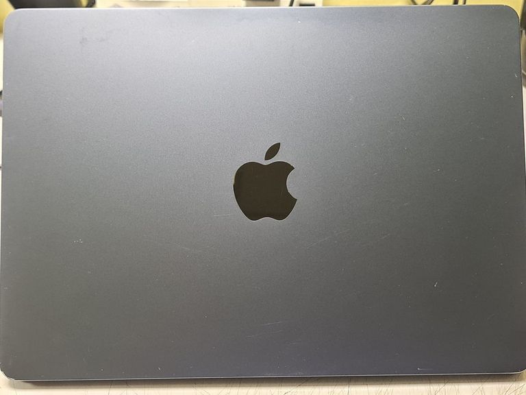 Apple macbook air 13,6" m2 2022 Код:01-200756638. Изображение 7