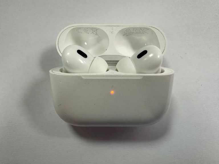 Купить Apple AirPods Pro 2nd generation (MQD83) Б/У