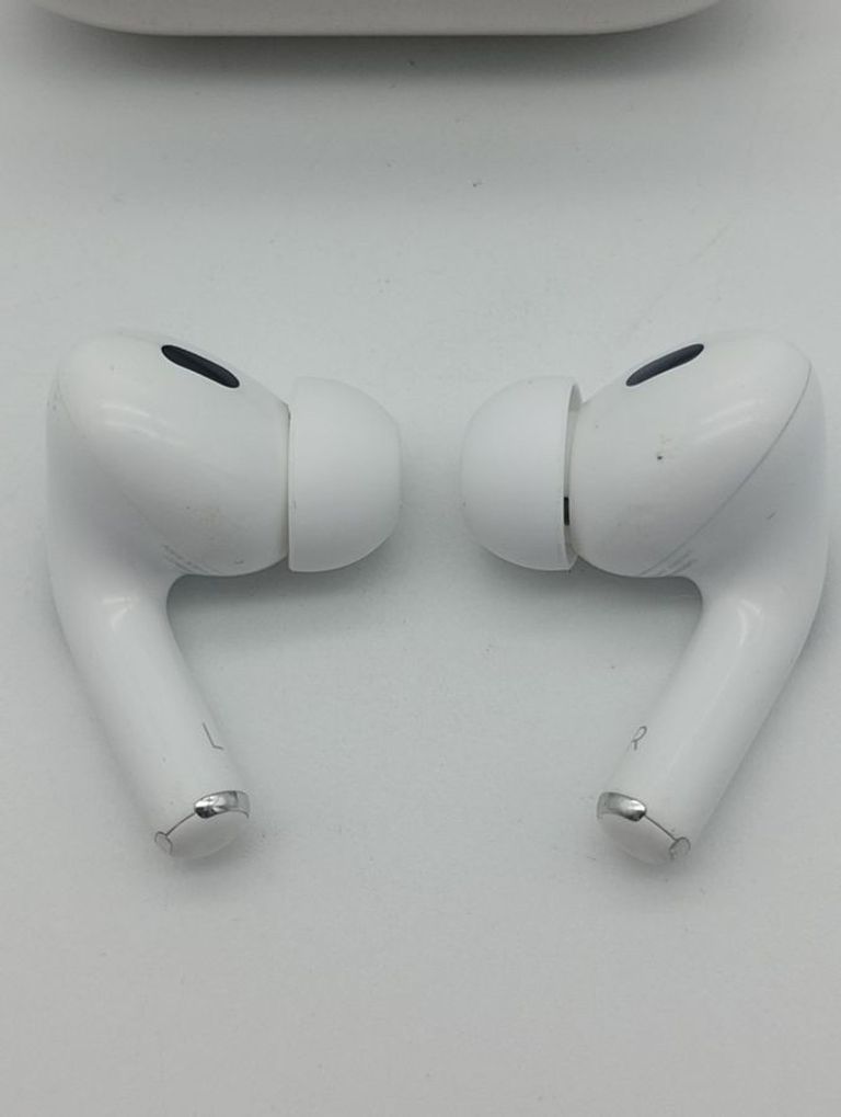 Apple airpods pro 2nd generation with magsafe charging case usb-c Код:01-200783344. Зображення 5