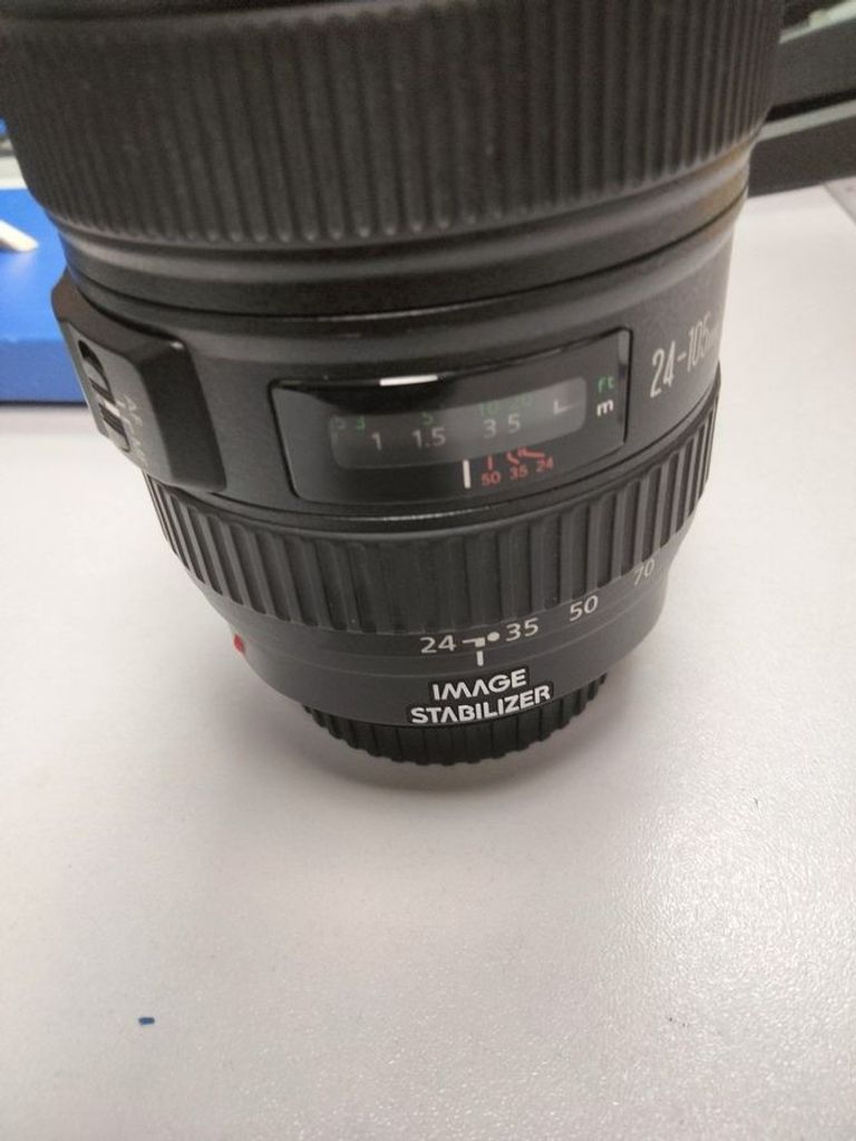 Дешево Canon EF 24-105mm f/4L IS USM з ломбарду