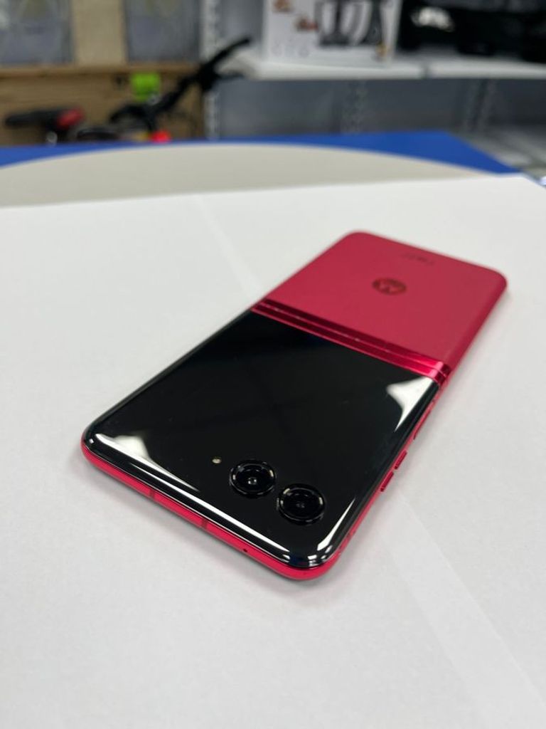Распродажа Motorola Razr Plus 2023 8/256GB Infinite Black (PAX60000), продавец Техноскарб