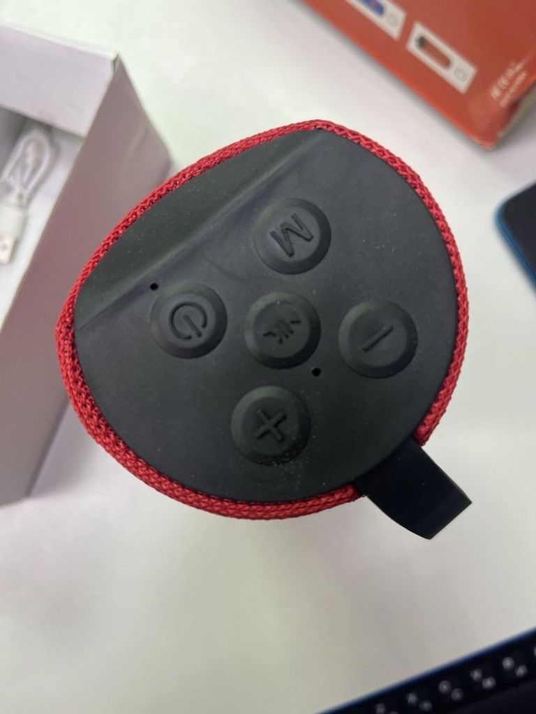 Розпродаж Wiwu без моделі, продавець Техноскарб