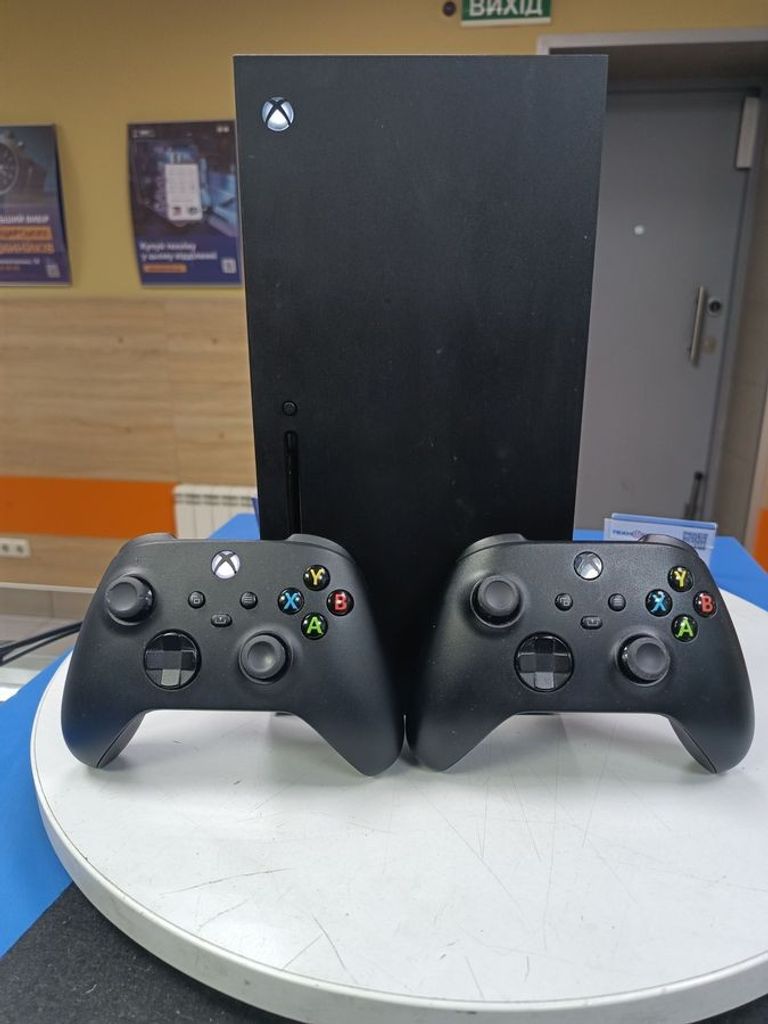 Купити Microsoft xbox series x 1tb Б/У