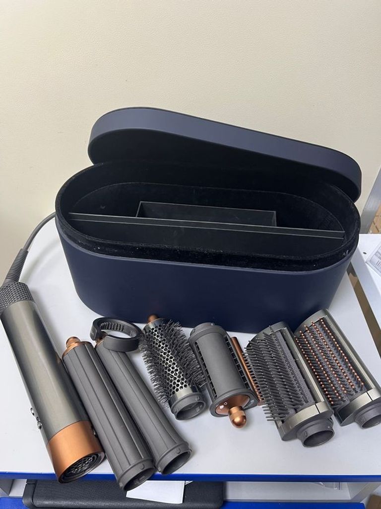 Дешево Dyson airwrap hs05 complete long nickel/copper з ломбарду