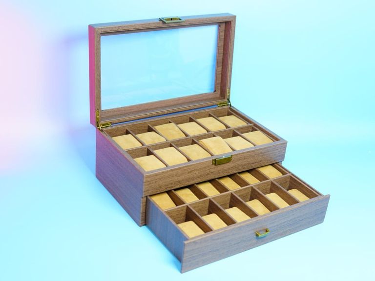 Купити з дерева на 24 відділень. Скринька для прикрас. Нова. Б/У