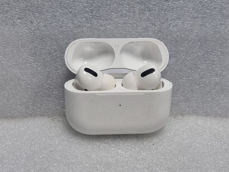 Купить Apple AirPods Pro (MWP22) Б/У