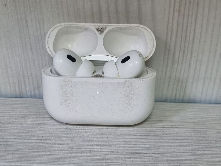 Apple airpods pro 2nd generation with magsafe charging case usb-c Код:01-200833142. Зображення 9