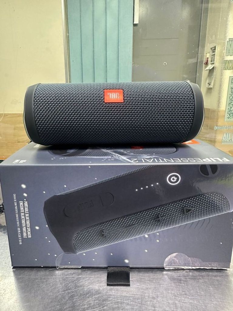 Купити Jbl flip essential 2 Б/У