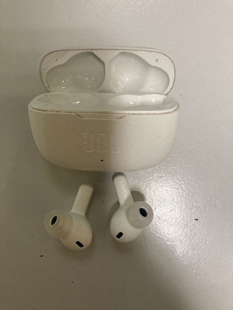 Оголошення Jbl wave 200tws Б/У